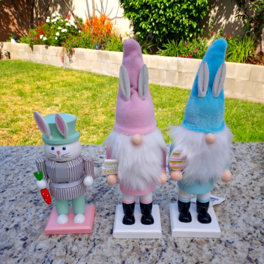 Easter Nutcrackers